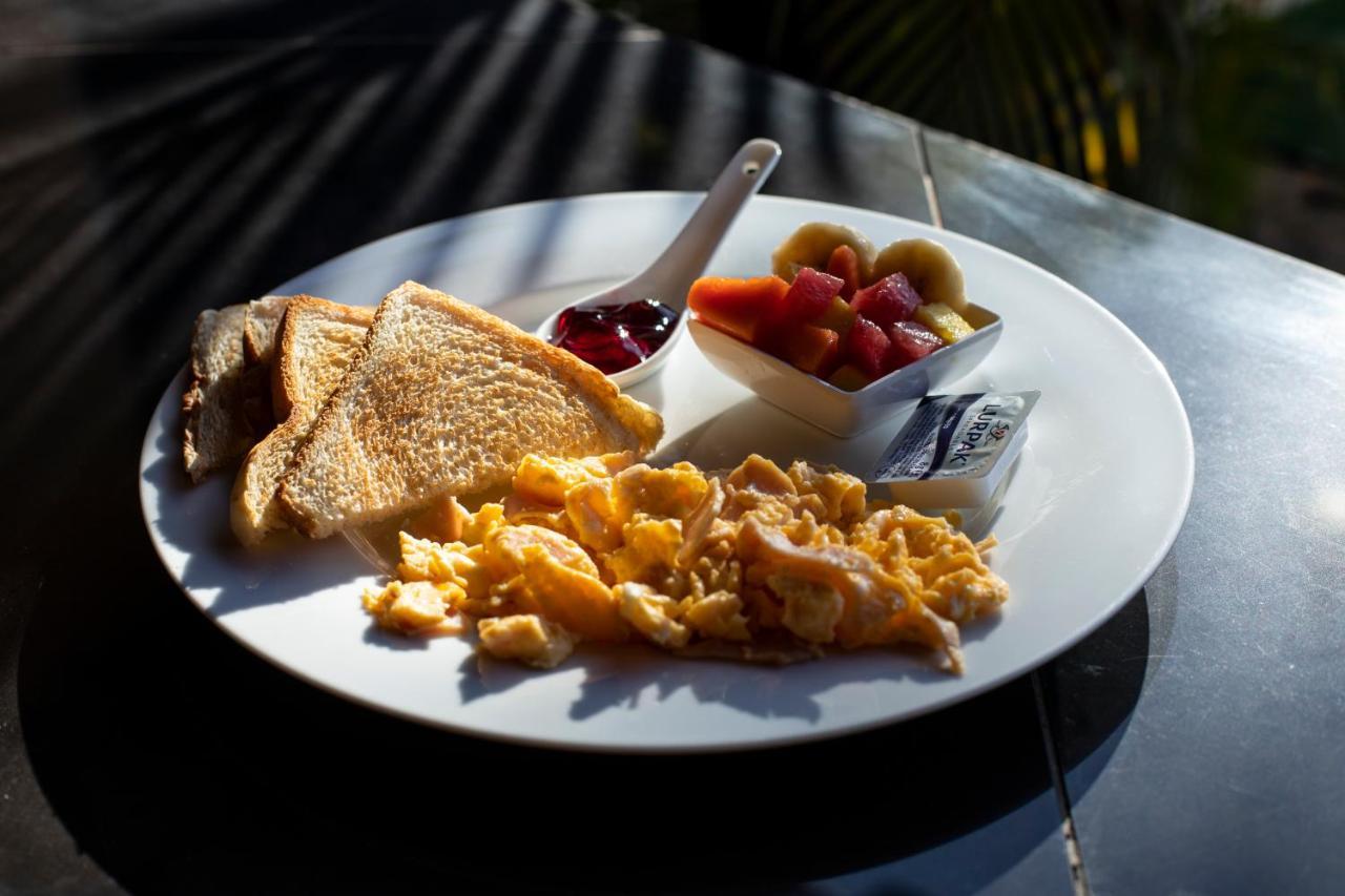Roxy'S Bed & Breakfast ボカ・チカ エクステリア 写真