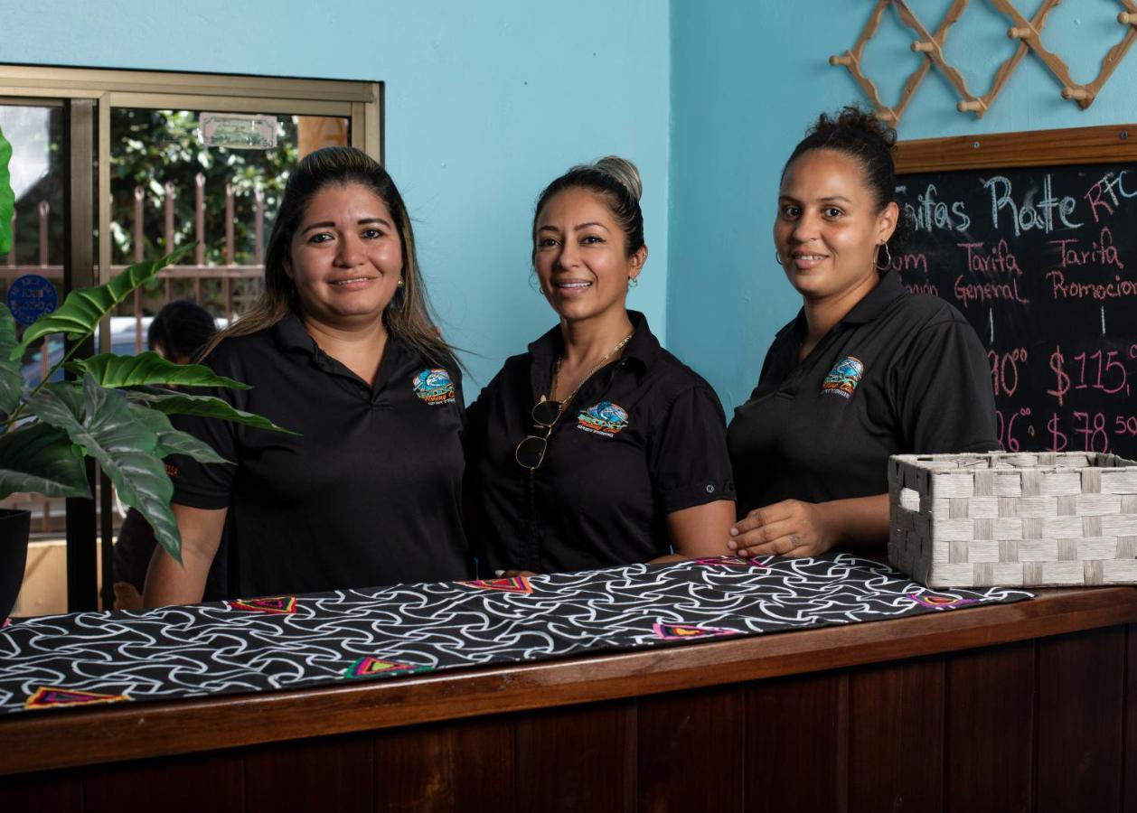 Roxy'S Bed & Breakfast ボカ・チカ エクステリア 写真