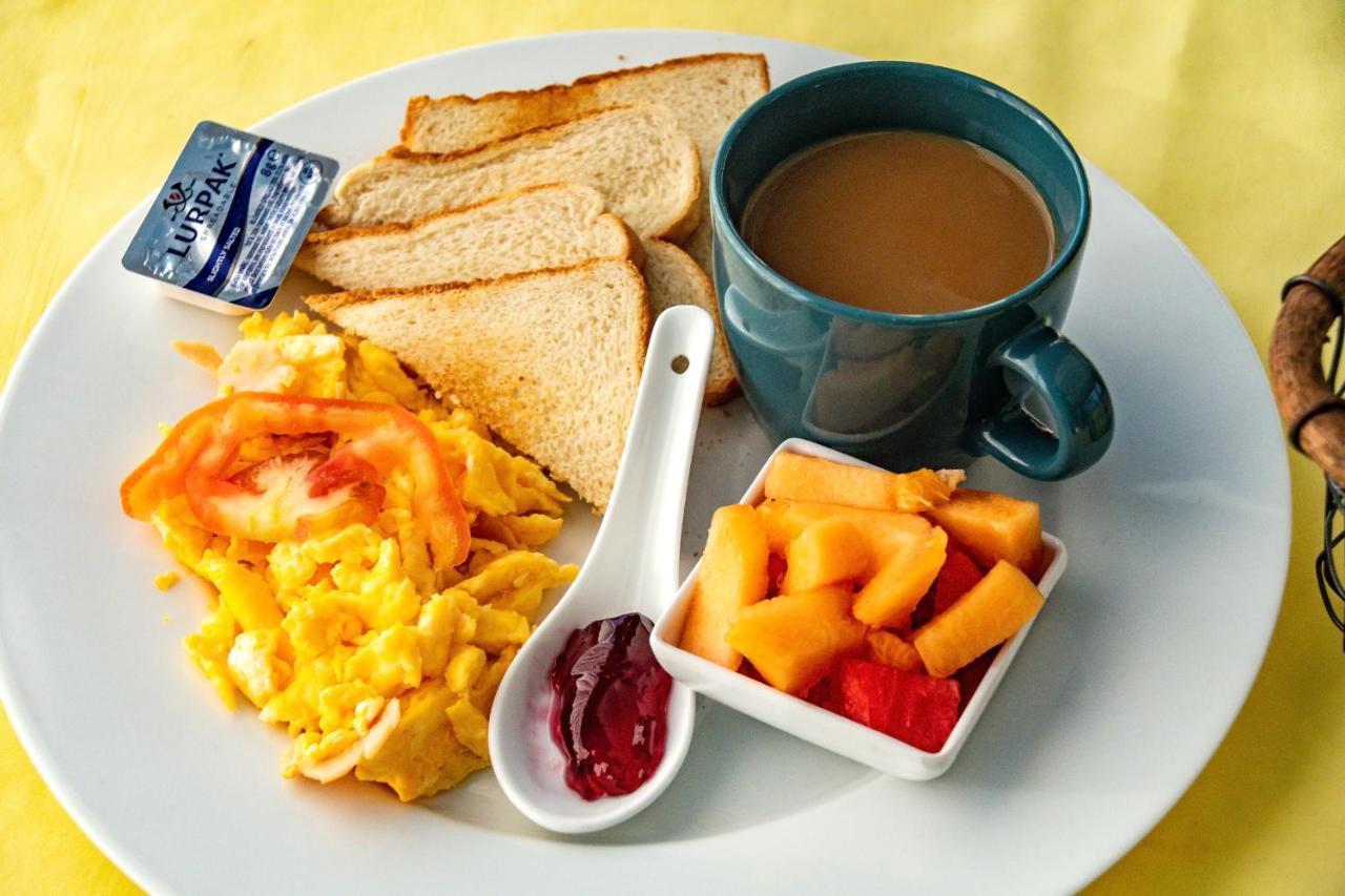 Roxy'S Bed & Breakfast ボカ・チカ エクステリア 写真